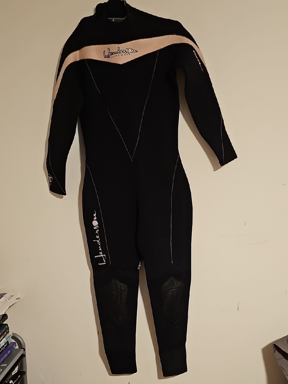 Henderson Women’s Black Wetsuit with Cream Accent